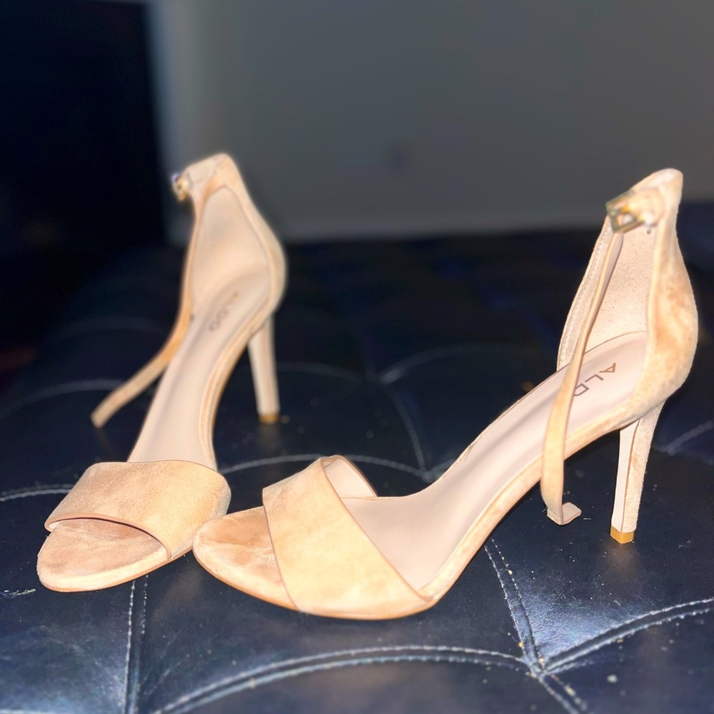 Tan/nude Aldo heeled sandals